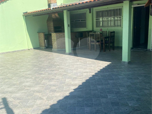 Casa Térrea à venda com 3 quartos, sendo 1 suíte,  em Itaquera, São Paulo, SP