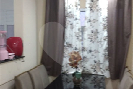 Lindo apartamento no Bosque dos Ipês .