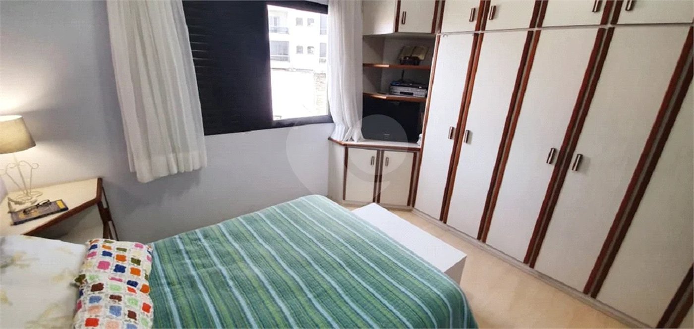 Apartamento à venda no Planalto Paulista de 147m² com 3 suítes e 3 vagas.