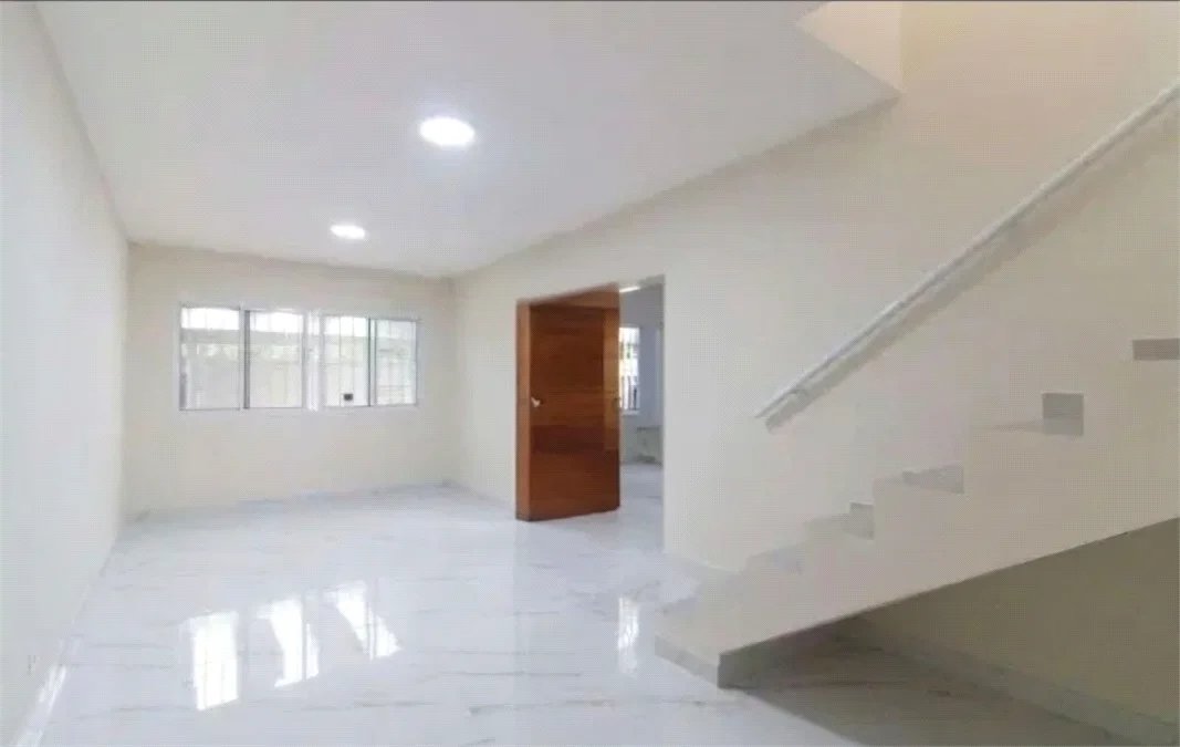 Casa à venda com 3 quartos, sendo 1 suíte, em Jardim Peri Peri, São Paulo - SP