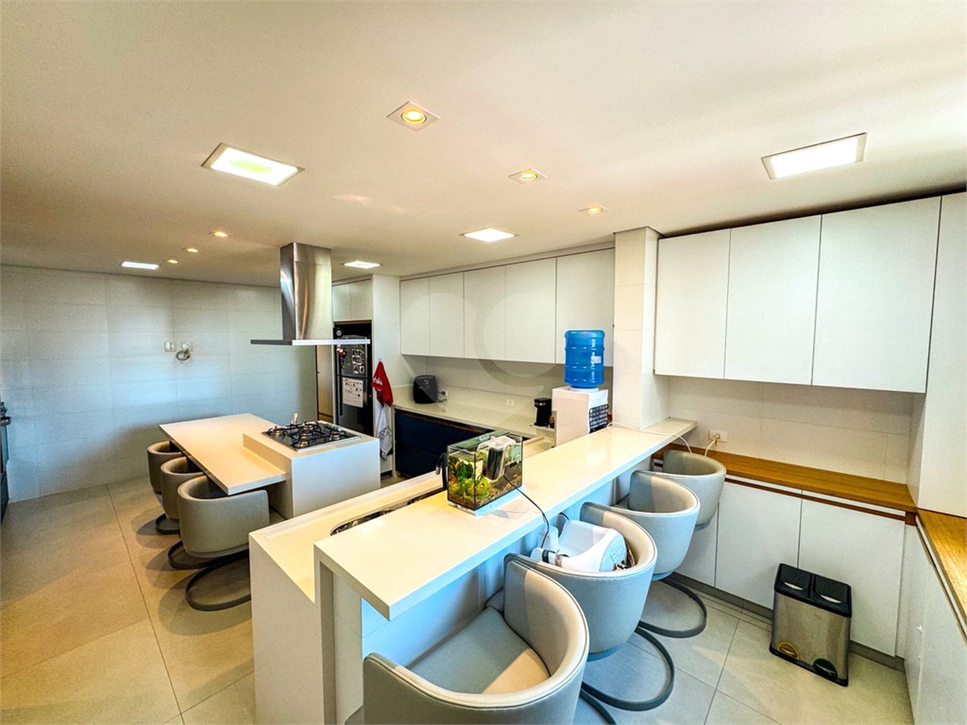 Apartamento à Venda no Centro de São Carlos - com 3 Suítes.