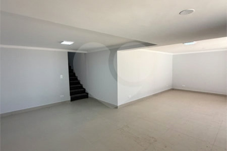 Casa à Venda com 5 Suítes na Vila Giglio em Atibaia/SP