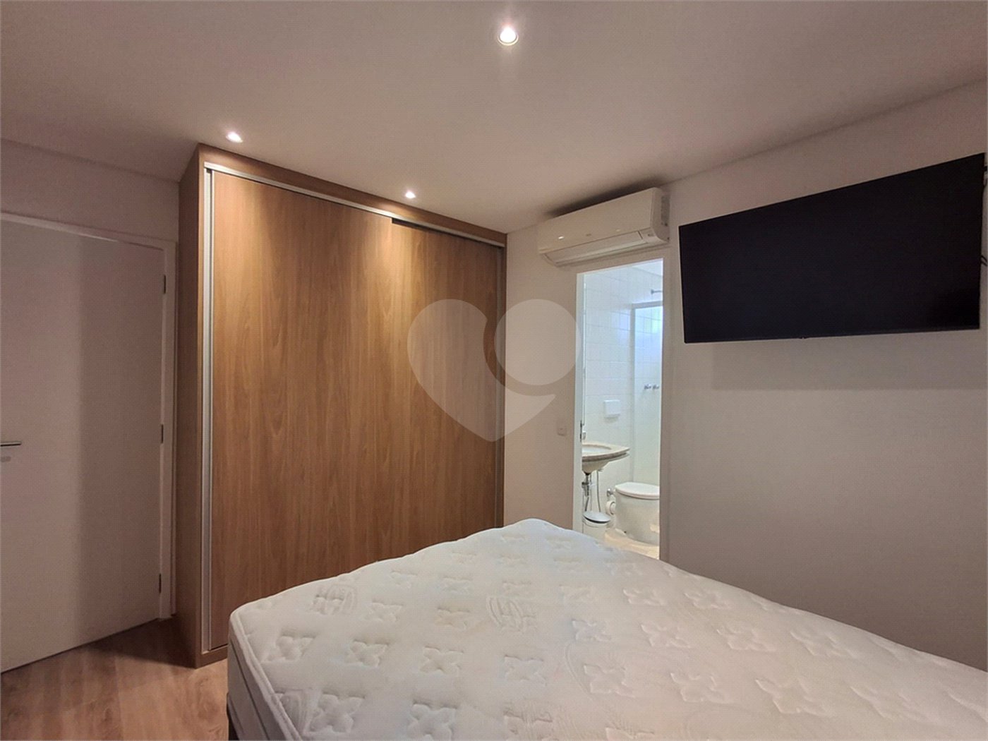 Moema - Apartamento Duplex - Duas Vagas - Lazer Com Quadra de Squash