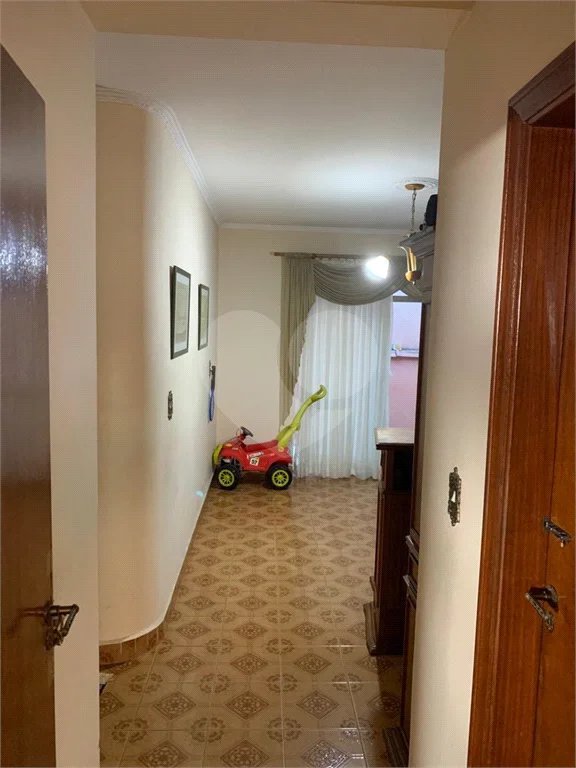 Casa à venda em São Caetano do Sul, 3 quartos (1 suíte), 5 garagens