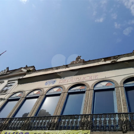 PRÉDIO COMERCIAL BEM LOCALIZADO NA PRAÇA DA REPUBLICA. CONQUISTE O ESPAÇO IDEAL PARA SEU COMÉRCIO!!!