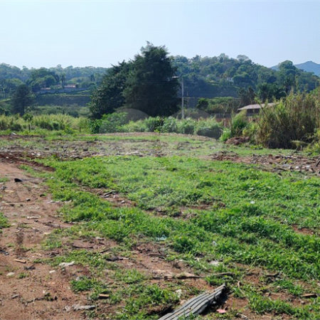 Terreno em Atibaia com 4.800 metros, pronto para construir, topografia plana, aceita financiamento