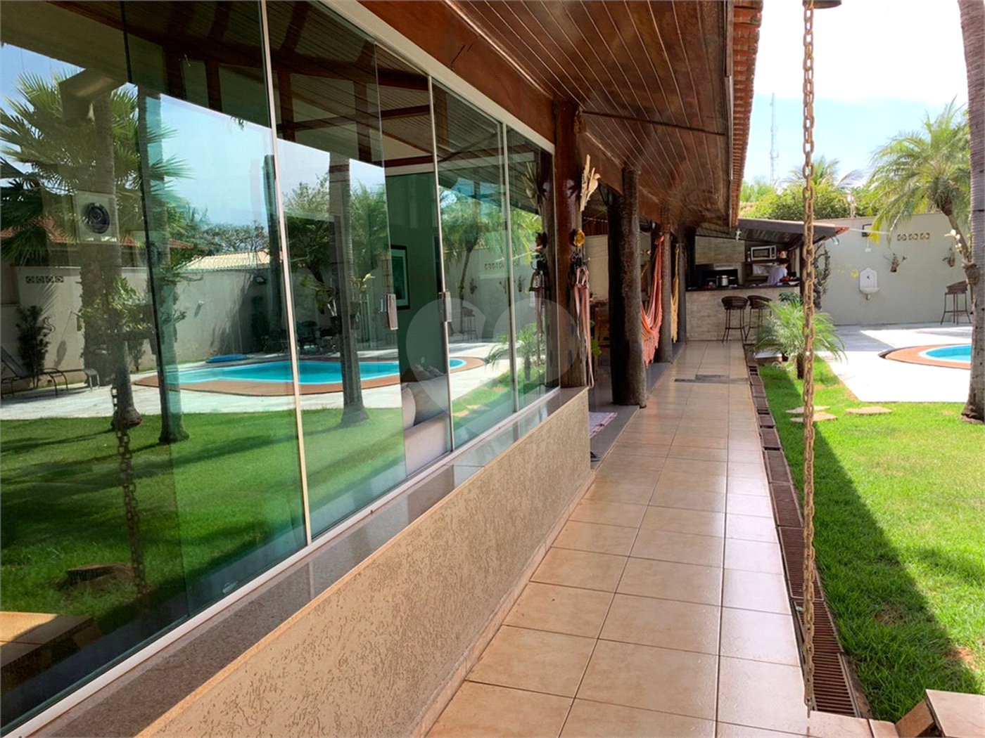 Casa à venda com 4 quartos, sendo 3 suítes, em Santos Dumont, Três Lagoas - MS