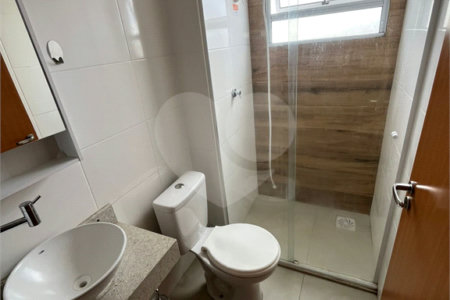 Oportunidade Única no Monte dos Pinheiros – Um lar completo esperando por você