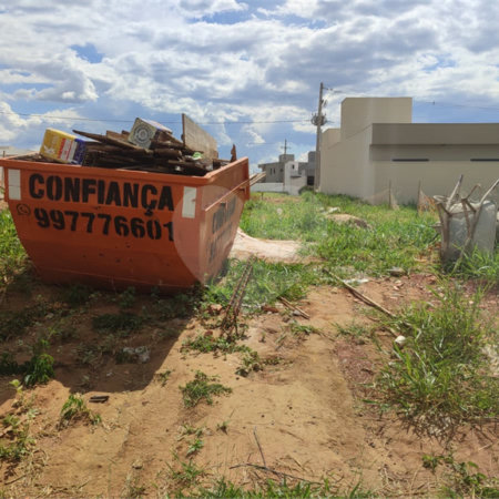 Lote à Venda em São Carlos, no Condomínio Villeneuve I