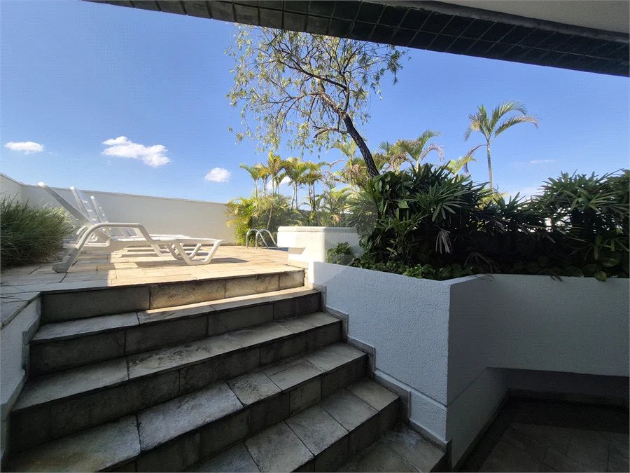 Apartamento 2 quartos, sacada e vaga em Santa Cecília