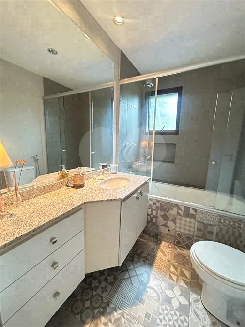 Apartamento Mobiliado no Alto da Boa Vista, com churrasqueira na varanda , 3 suítes e próximo ao Metro