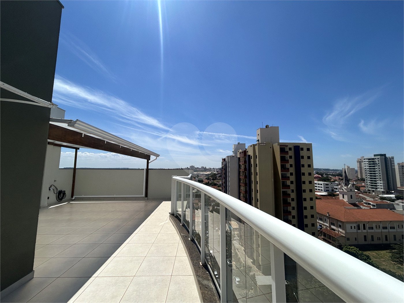 Cobertura de Alto Padrão no Centro de São Carlos – Sofisticação, Espaço e Conforto!