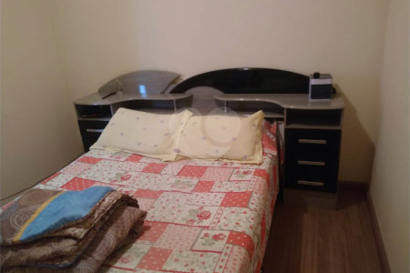 Apartamento no Condomínio Residencial Jardim das Torres.