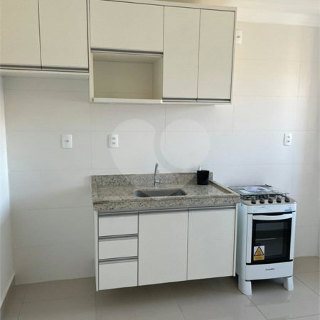 Apartamento com 02 Dormitórios á venda, em Araraquara-SP.