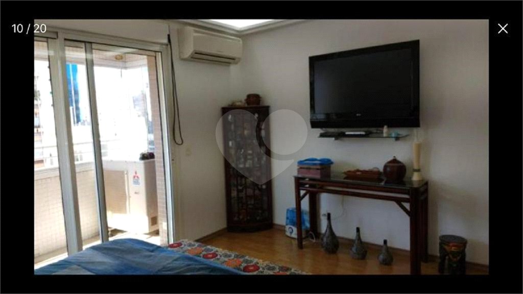 Apartamento à venda no Paraíso de 303m² com 4 suítes e 4 vagas.