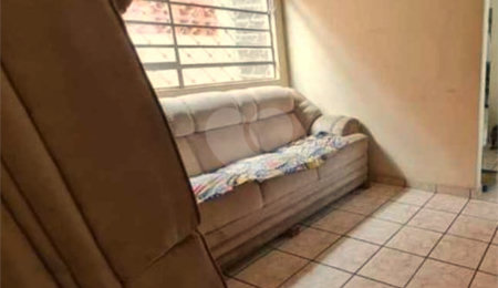 Casa à venda com 3 quartos, sendo 1 suíte, no Centro, Descalvado, SP