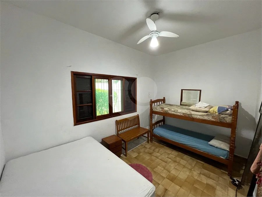 CASA NA PRAIA A POUCOS PASSOS DO MAR TERRENO AMPLO E EXCELENTE ESPAÇO PARA TODA A FAMÍLIA