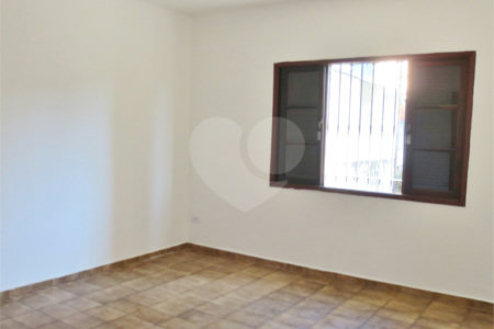 Sobrado Conservado na Saúde- 230m2 - 3 Quartos/1 Suíte/2 Vagas