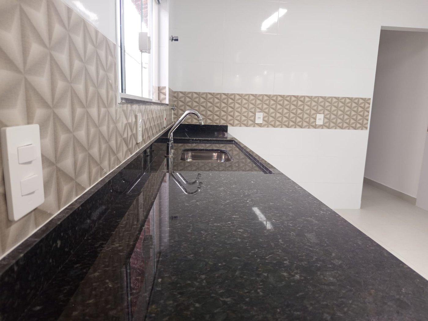 🌊✨ Oportunidade Única na Praia Grande – Casa Nova com Piscina a Apenas 390m do Mar! ✨🌊