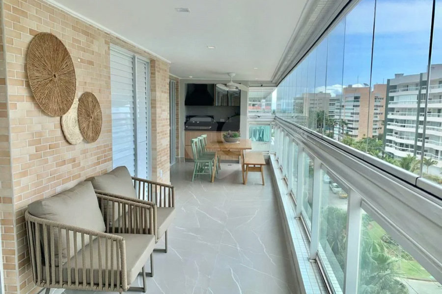 Apartamento à venda com 3 quartos, sendo 2 suítes,  em Riviera de São Lourenço, Bertioga, SP