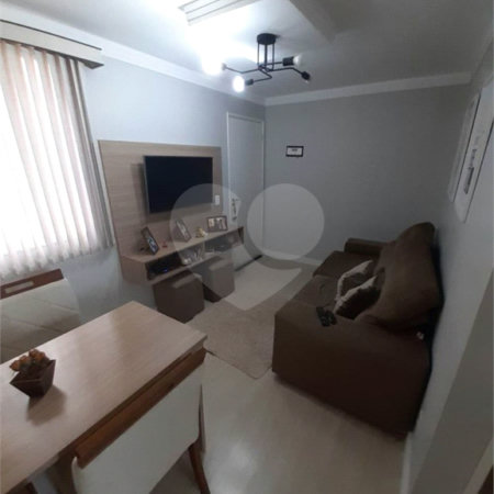 Apartamento com 2 dormitórios Mont Royal