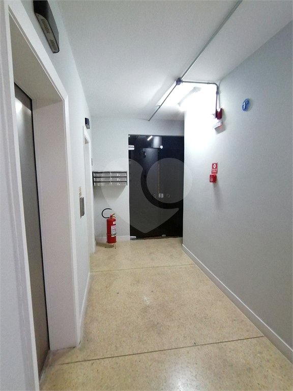 Sala comercial para venda ou locação na Bela Vista