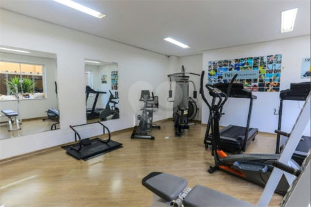 Oportunidade Apartamento mobiliado á venda na saude com 60m² com 2 dorm e 2 vaga. Aceita e estuda Permuta ( sujeito a avaliação).