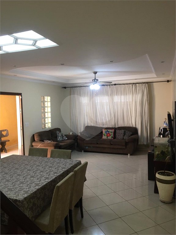 Sobrado à venda com 3 quartos, sendo 1 suíte,  em Vila Moreira, Guarulhos, SP