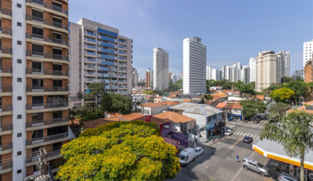 Apartamento à venda com 3 quartos, sendo 2 suítes, em Campo Belo, São Paulo, SP