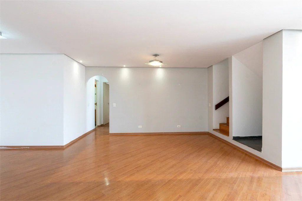 Cobertura à venda com 3 quartos, sendo 2 suítes, em Vila Progredior, São Paulo, SP