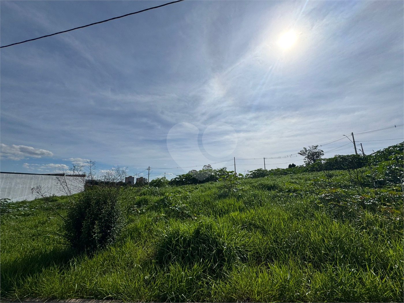 Terreno Comercial á venda com 286m2, ao lado da Rodovia Washington Luiz, em São Carlos.
