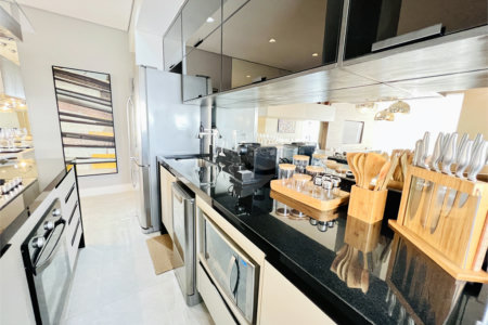 Apartamento venda / locação Vila Nova Conceição, 80m², andar alto, 1 suíte e 2 vagas