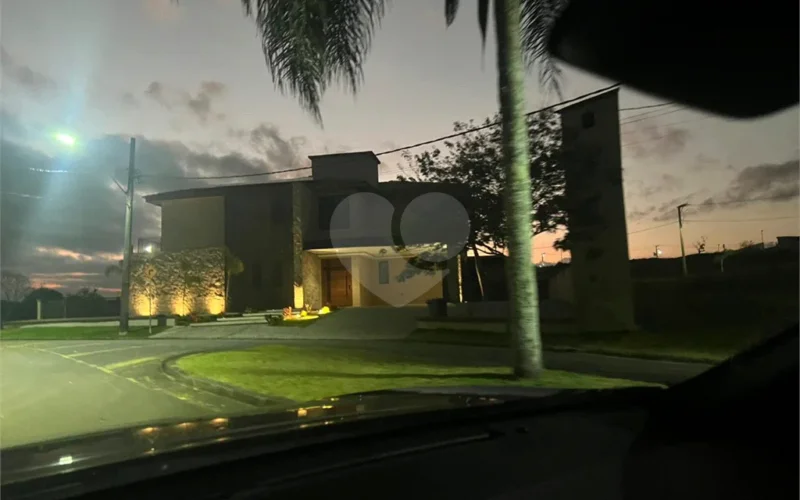 Casa à venda com 4 suítes no condomínio Residencial Jequitibá, Jacareí - SP