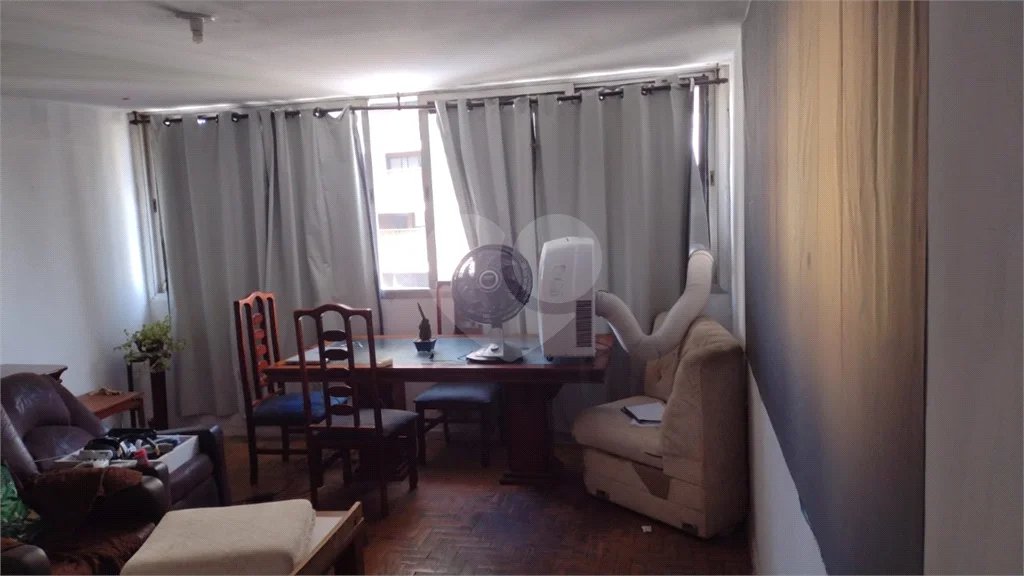 Apartamento na Região do Ipiranga à 8 Minutos do Metrô com 2 Dormitórios .