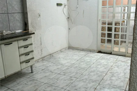Casa Ampla e Versátil na Vila Marcelino — Excelente Espaço e Pronta para Ocupação Imediata!