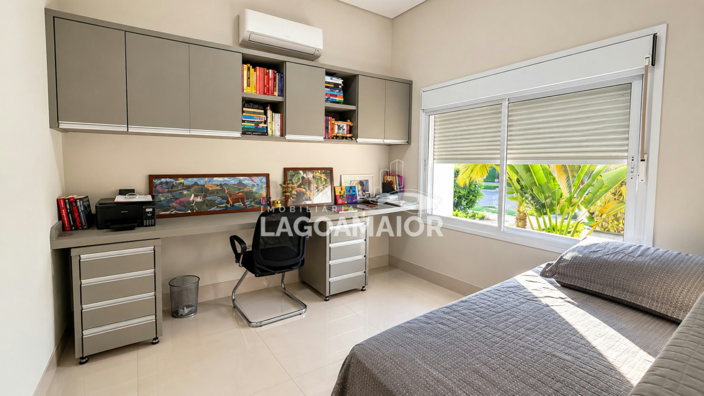 Casa à venda com 4 quartos, sendo 3 suítes, no condomínio Portal das Àguas, Três Lagoas - MS