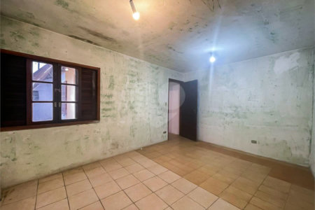 Casa - Ipiranga - 3 Quartos / Dormitórios - 2 Vagas - Venda / Compra - Avenida Ricardo Jafet