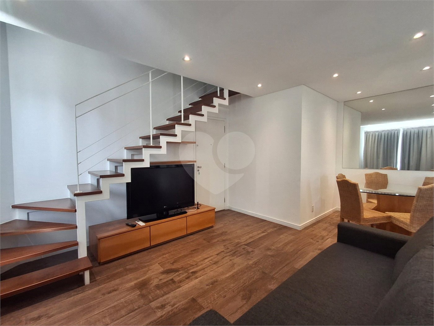 Moema - Apartamento Duplex - Duas Vagas - Lazer Com Quadra de Squash