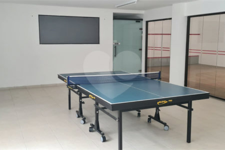 Apartamento para venda e locação de 130m² no Jardim Paulista com 2 suítes e 2 vagas.