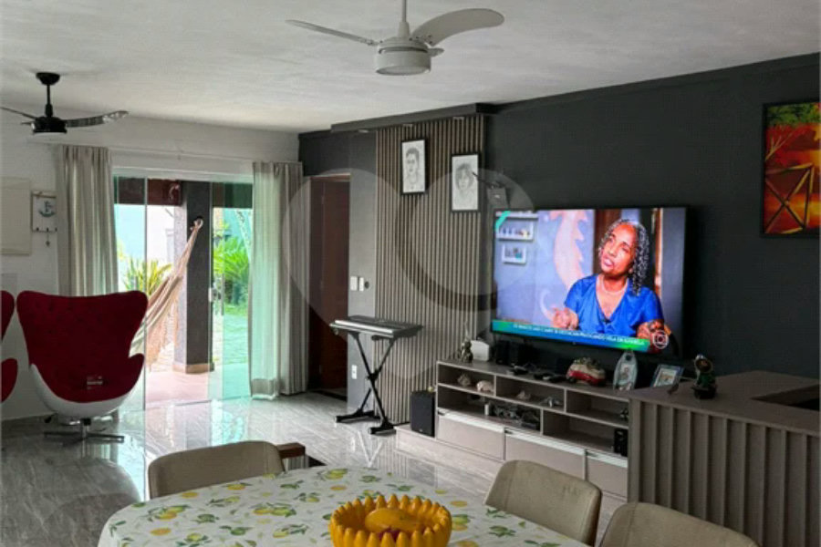 Casa à venda com 5 quartos, sendo 2 suítes, em Morada da Praia, Bertioga, SP