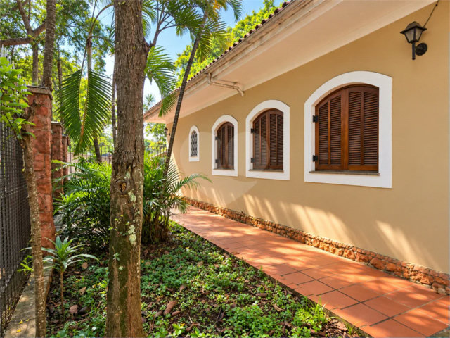 Casa Térrea à venda com 3 quartos, sendo 2 suítes,  em Brooklin Velho, São Paulo, SP