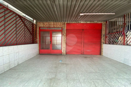 Casa comercial com 420m² , 3 banheiros , 5 vagas de garagem , à venda em São Mateus.