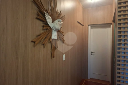 Apartamento elegante no Ed. Albatroz, bairro Pau Preto, todo reformado, com 4 dormitórios (2 suítes, uma com closet) à VENDA, 180 m², por R$ 1.080.000,00 em Indaiatuba/SP.