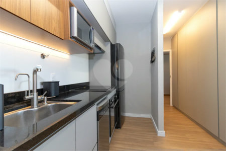 Apartamento de 68m² com 2 Quartos (1 Suíte) e 1 Vaga no Condomínio Downtown - República