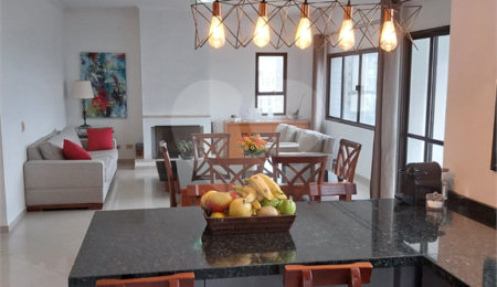 Apartamento à venda com 4 quartos, sendo 1 suíte,  em Alto da Lapa, São Paulo, SP