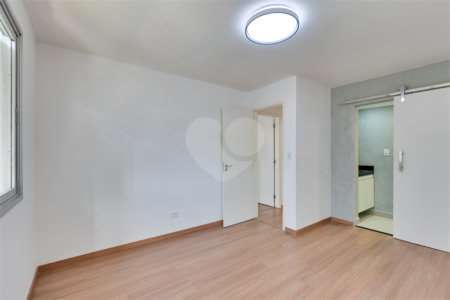 Apartamento à venda com 2 quartos, sendo 1 suíte, em Santo Amaro, São Paulo, SP