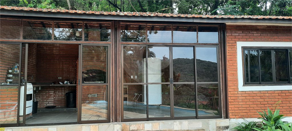 Casa à venda com 3 quartos, sendo 1 suíte,  em Serra da Cantareira, Mairiporã, SP