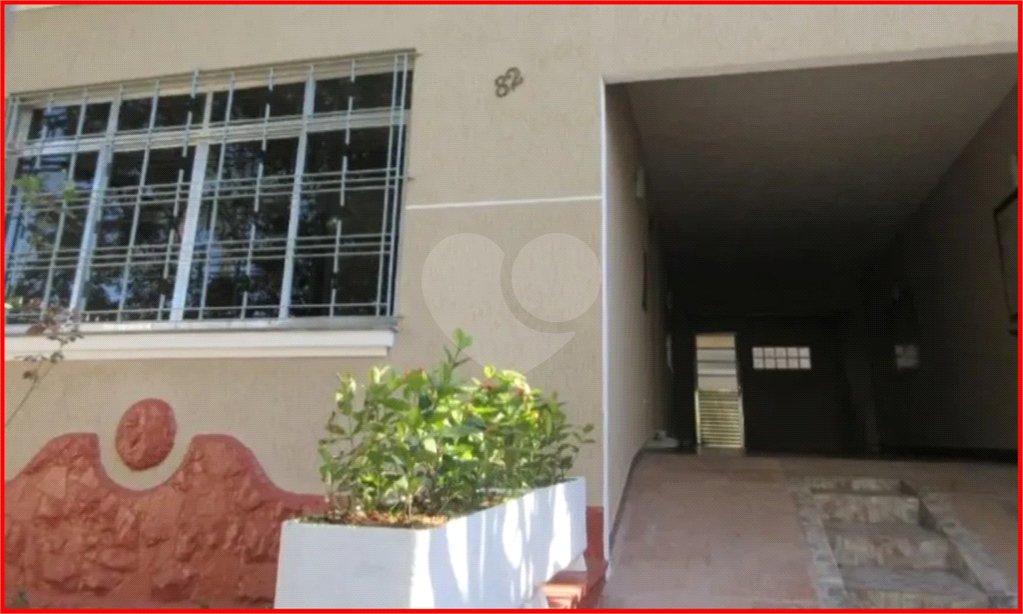 Sobrado à venda com 4 quartos, sendo 1 suíte,  em Alto da Lapa, São Paulo, SP