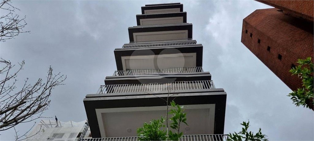 Apartamento à venda com 2 suítes em Moema, São Paulo, SP