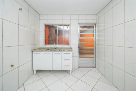 Casa à venda com 2 quartos em Conjunto Residencial Jardim Canaã, São Paulo, SP